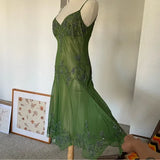 Green Vintage Fashion Elegant Exquisite Beaded Long Chiffon Suspender Dress Floral Embroidery Ball Gown Evening Gown Party Dress Prom Gown HZ1023